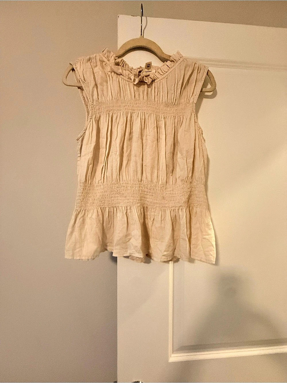 a.n.a Smocked Ruffle Blouse in Pink Size Medium